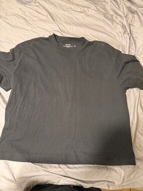 Hollister Black Short Sleeve Crewneck Tee